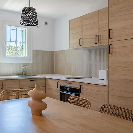 Splendid Flat In The Centre Of - Parkingpool - 2br6p Апартаменти *